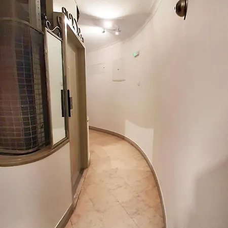 Luminous Apartament Lizbona