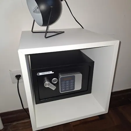 Luminous Apartman